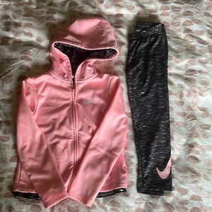 Nike Girls two piece therma fit track suit size 5 pink heather gray